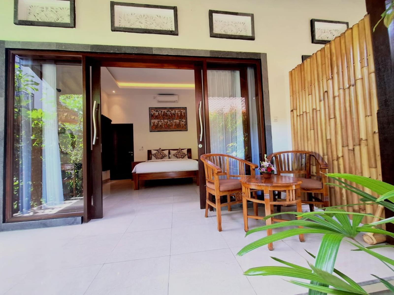 Yessi House छुट्टी का घर